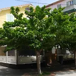 Vieille 2 - La Petite Maison A Safranier, 2 Bedrooms, Max 4 Adults And 2 Kids *