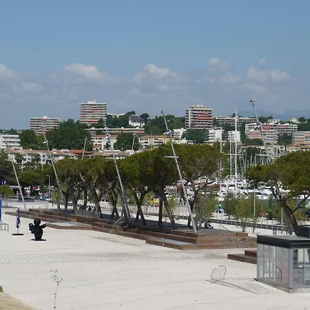 Vieille 2 - La Petite Maison A Safranier, 2 Bedrooms, Max 4 Adults And 2 Kids Apartment *