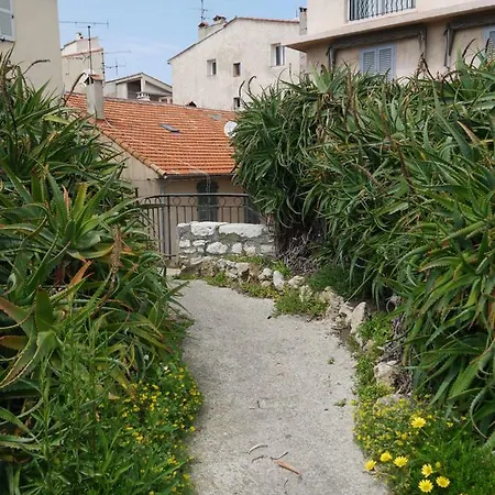 Vieille 2 - La Petite Maison à Safranier, 2 Bedrooms, Max 4 Adults&2 Kids *