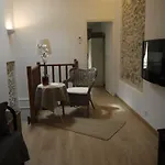 Lägenhet Vieille 2 - La Petite Maison A Safranier, 2 Bedrooms, Max 4 Adults And 2 Kids