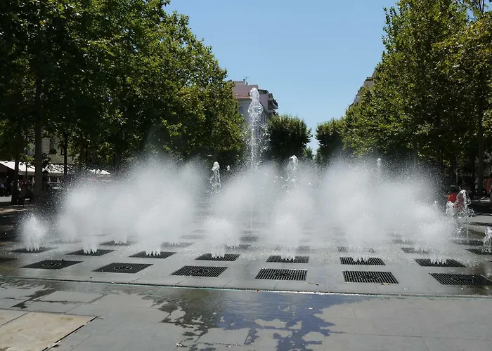 Vieille 2 - La Petite Maison à Safranier, 2 Bedrooms, Max 4 Adults&2 Kids Appartamento