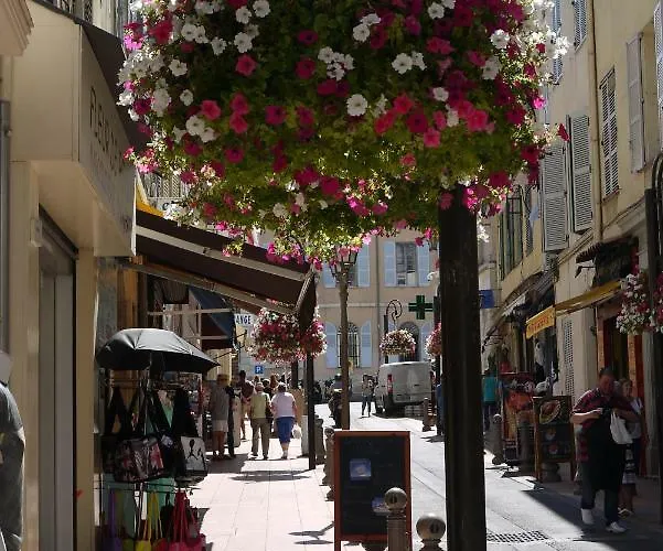 Vieille 2 - La Petite Maison à Safranier, 2 Bedrooms, Max 4 Adults&2 Kids Appartamento