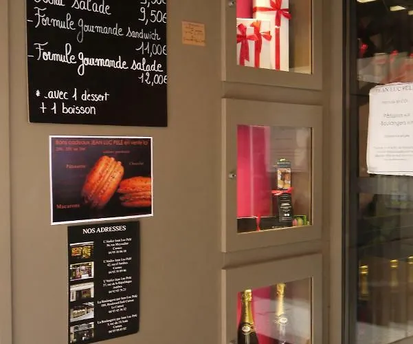 Vieille 2 - La Petite Maison à Safranier, 2 Bedrooms, Max 4 Adults&2 Kids Antibes