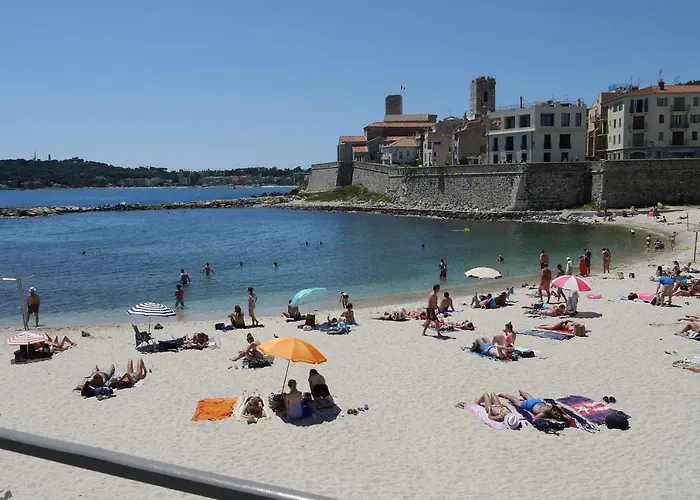 Vieille 2 - La Petite Maison A Safranier, 2 Bedrooms, Max 4 Adults And 2 Kids Апартаменти *