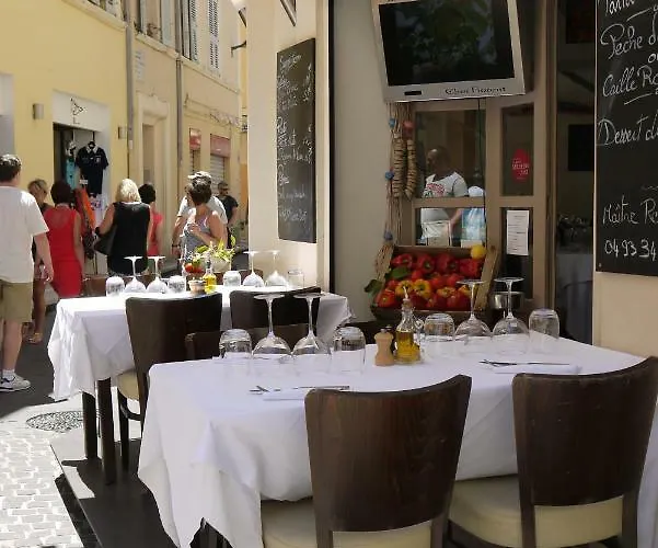 Vieille 2 - La Petite Maison A Safranier, 2 Bedrooms, Max 4 Adults And 2 Kids * Антіб